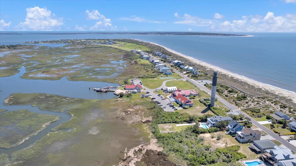 Oak Island Lighthouse