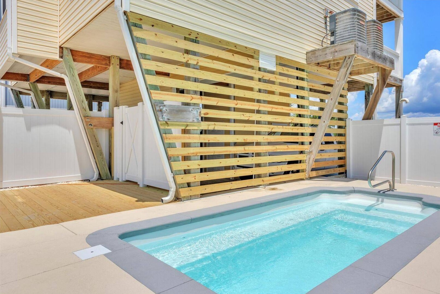 Barefoot Season Vacation Rental 