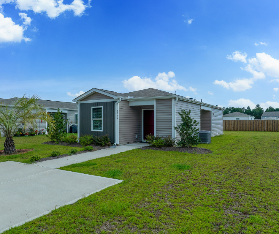 1762 Penelton CT SE Bolivia NC Long Term Rental 