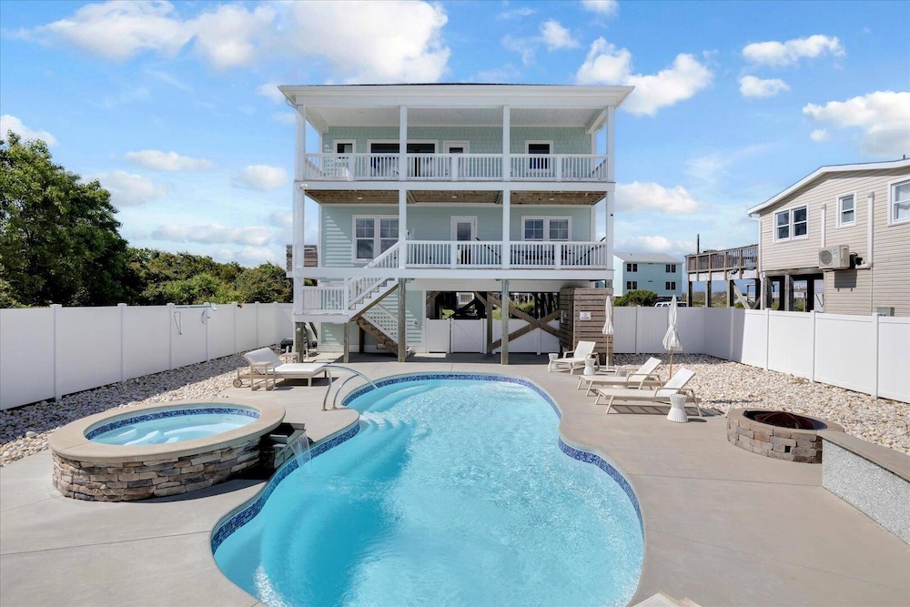 Pippin's Perch - Oak Island, NC vacation rental