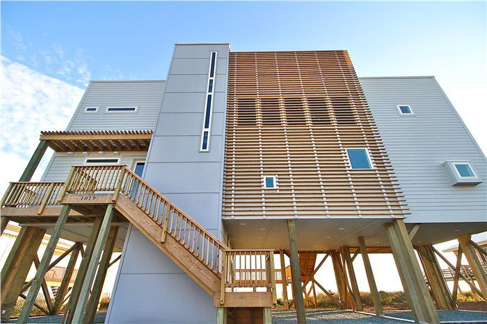 Keel Hall Oceanfront Oak Island Vacation Rental