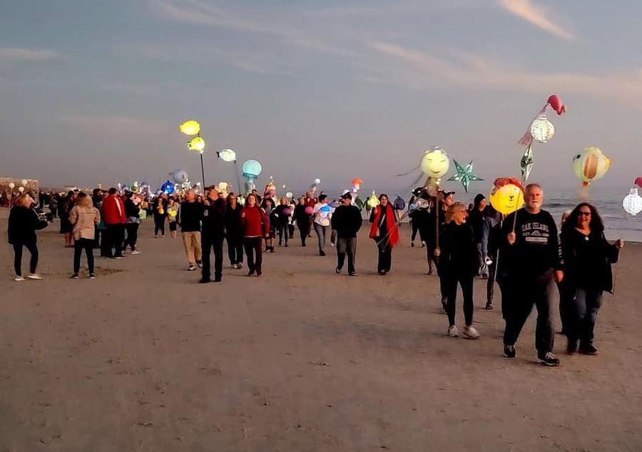 Oak Island Lantern Parade