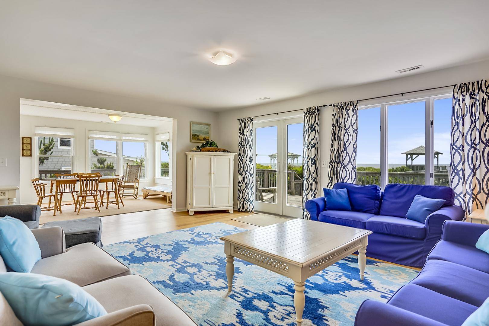family holiday trip to oak island, oak island spacious rental