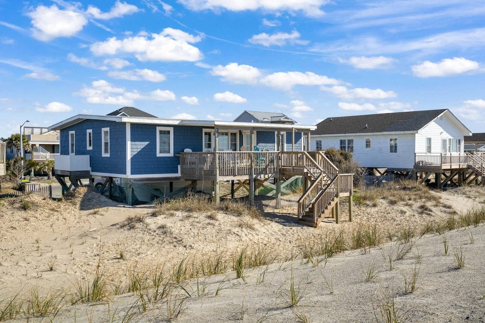 Tradewinds - Oak Island Vacation Rental